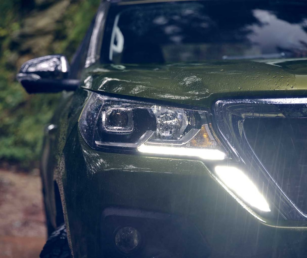 pick-up PEUGEOT LANDTREK double cabine : signature lumineuse LED