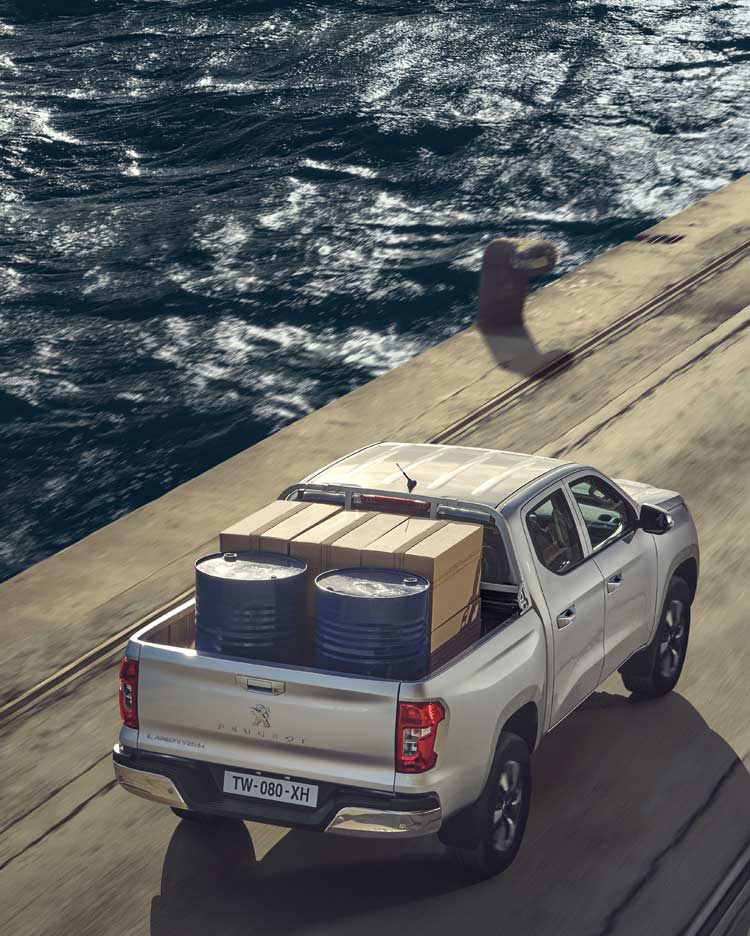 pick-up PEUGEOT LANDTREK double cabine avec la benne la plus logeable du marché